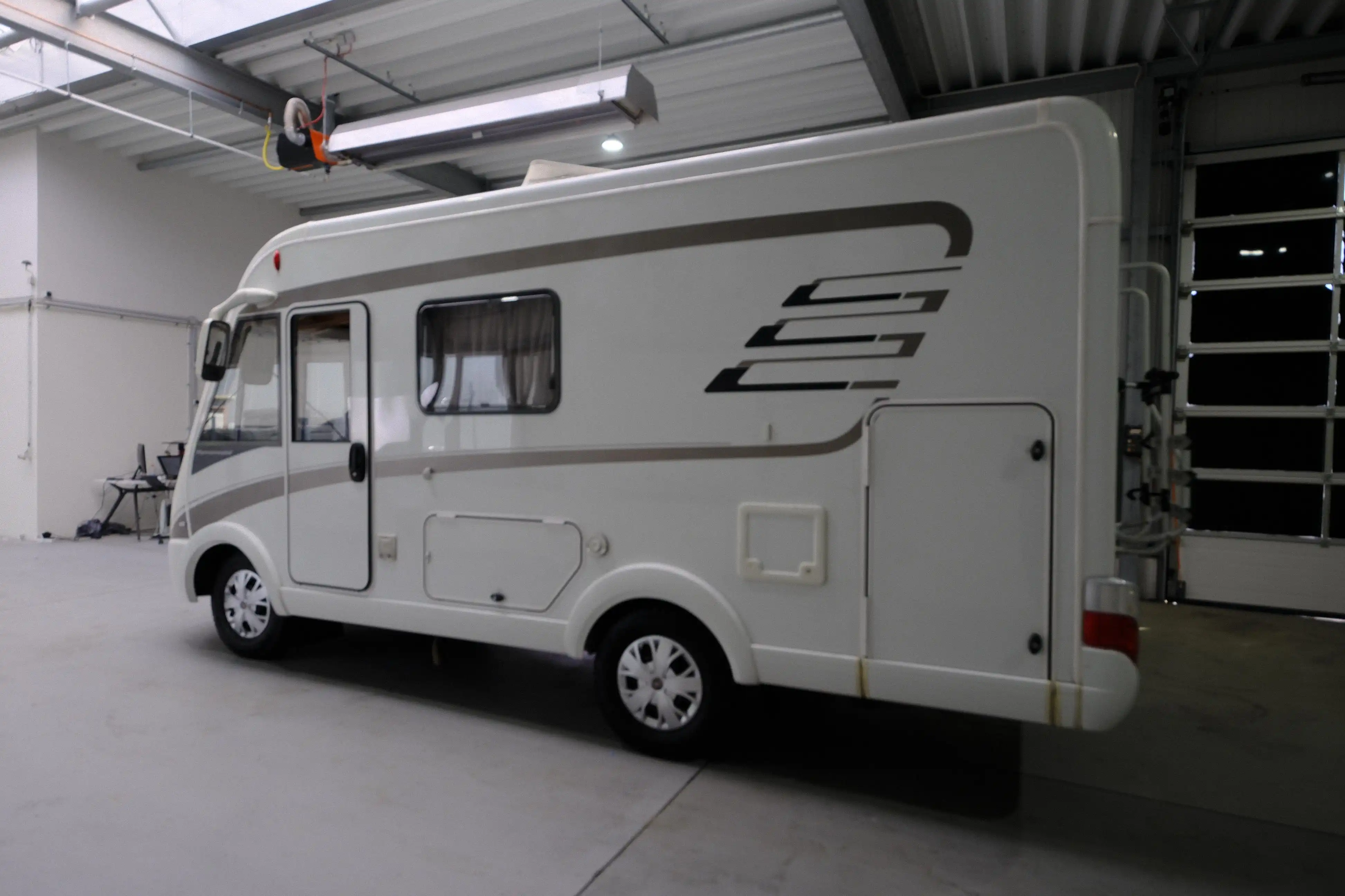 HYMER-ERIBA B 504